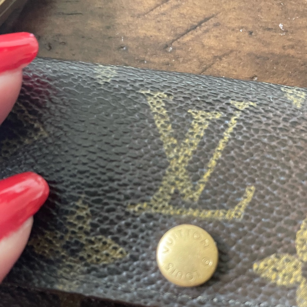 Louis Vuitton key holder